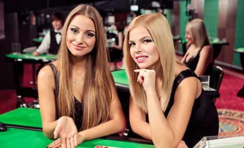 Sòng Bạc Trực Tiếp bu88 với Baccarat và Blackjack